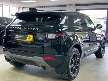 LAND ROVER RANGE ROVER EVOQUE 2.0 TD4 SE Tech SUV 5dr Diesel Auto 4WD Euro 6 (s/s) (180 ps)
