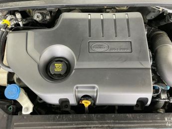 LAND ROVER RANGE ROVER EVOQUE 2.0 TD4 SE Tech SUV 5dr Diesel Auto 4WD Euro 6 (s/s) (180 ps)