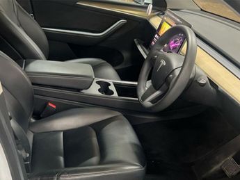 TESLA MODEL Y SUV 5dr Electric Auto RWD (346 ps)