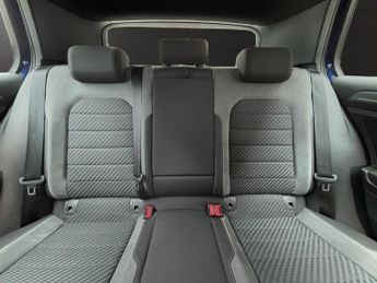 VOLKSWAGEN GOLF 2.0 TDI R-Line Hatchback 5dr Diesel DSG Euro 6 (s/s) (150 ps)