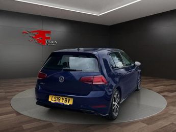 VOLKSWAGEN GOLF 2.0 TDI R-Line Hatchback 5dr Diesel DSG Euro 6 (s/s) (150 ps)