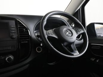 MERCEDES-BENZ EVITO 100kWh PREMIUM Tourer Double Cab 5dr Electric Auto FWD L3 (8Seat