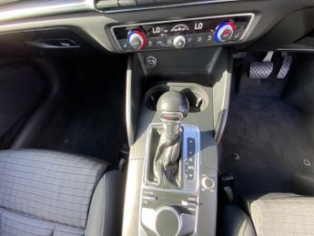 AUDI A3 CABRIOLET 1.5 TFSI CoD Sport Convertible 2dr Petrol S Tronic Euro 6 (s/s) 