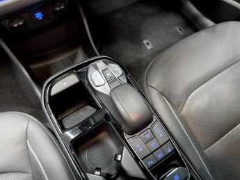 HYUNDAI IONIQ 38.3kWh Premium SE Hatchback 5dr Electric Auto (136 ps)