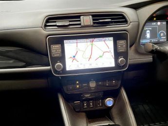 NISSAN LEAF 39kWh Tekna Hatchback 5dr Electric Auto (150 ps)