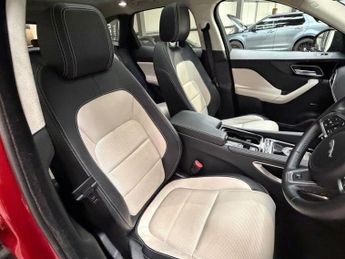 JAGUAR F-PACE 2.0 P300 R-Sport SUV 5dr Petrol Auto AWD Euro 6 (s/s) (300 ps)