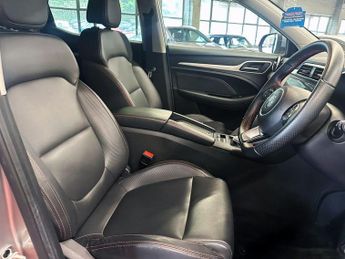 MG MG ZS 51.1kWh Trophy Connect SUV 5dr Electric Auto (176 ps)