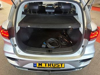 MG MG ZS 51.1kWh Trophy Connect SUV 5dr Electric Auto (176 ps)