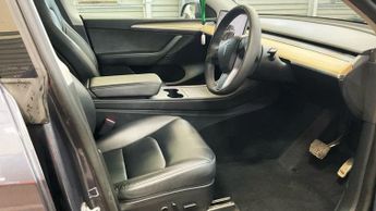 TESLA MODEL Y (Dual Motor) Long Range SUV 5dr Electric Auto 4WDE (384 bhp)