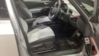 VOLKSWAGEN ID.3 Pro Performance 58kWh Family Hatchback 5dr Electric Auto (204 ps