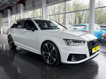 AUDI A4 AVANT 2.0 TDI 35 S line Estate 5dr Diesel S Tronic Euro 6 (s/s) (150 p