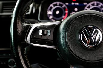VOLKSWAGEN GOLF 2.0 TDI BlueMotion Tech GTD Hatchback 5dr Diesel DSG Euro 6 (s/s