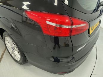 FORD FOCUS 1.6 Zetec Estate 5dr Petrol Powershift Euro 6 (125 ps) - AA INSP