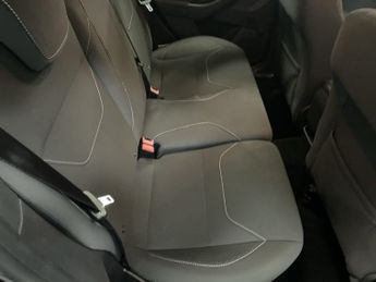 FORD FOCUS 1.6 Zetec Estate 5dr Petrol Powershift Euro 6 (125 ps) - AA INSP
