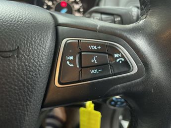 FORD FOCUS 1.6 Zetec Estate 5dr Petrol Powershift Euro 6 (125 ps) - AA INSP