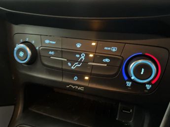 FORD FOCUS 1.6 Zetec Estate 5dr Petrol Powershift Euro 6 (125 ps) - AA INSP