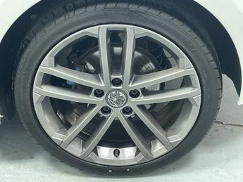 VOLKSWAGEN GOLF 2.0 TDI BlueMotion Tech GTD Hatchback 5dr Diesel Manual Euro 6 (