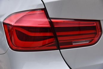BMW 3 SERIES 2.0 320i M Sport Saloon 4dr Petrol Auto Euro 6 (s/s) (184 ps)