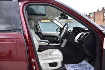LAND ROVER DISCOVERY 2.0 SD4 HSE SUV 5dr Diesel Auto 4WD Euro 6 (s/s) (240 ps)