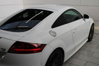 AUDI TT 2.0 TFSI Black Edition Coupe 3dr Petrol S Tronic quattro (stop/s