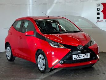 Toyota AYGO 1.0 VVT-i x-play Hatchback 5dr Petrol Manual Euro 6 (68 ps)