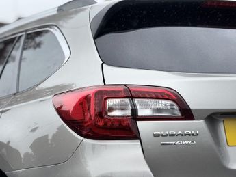 SUBARU OUTBACK 2.5i SE Premium Estate 5dr Petrol Lineartronic 4WD Euro 6 (s/s) 