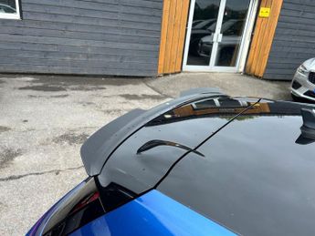 VOLKSWAGEN SCIROCCO 2.0 TDI R-Line Black Edition Hatchback 3dr Diesel DSG Euro 6 (s/