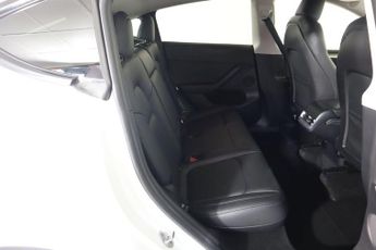TESLA MODEL Y Auto RWD 5dr