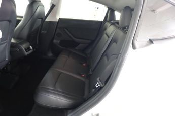 TESLA MODEL Y Auto RWD 5dr