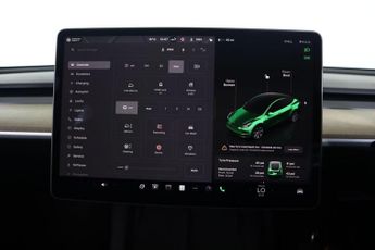 TESLA MODEL Y Auto RWD 5dr