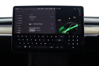 TESLA MODEL Y Auto RWD 5dr