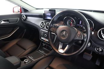 MERCEDES-BENZ GLA 1.6 GLA200 SE (Executive) 7G-DCT Euro 6 (s/s) 5dr