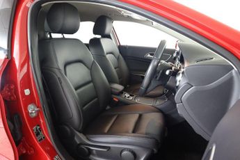 MERCEDES-BENZ GLA 1.6 GLA200 SE (Executive) 7G-DCT Euro 6 (s/s) 5dr