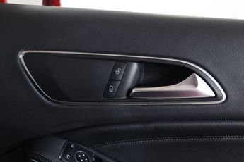 MERCEDES-BENZ GLA 1.6 GLA200 SE (Executive) 7G-DCT Euro 6 (s/s) 5dr