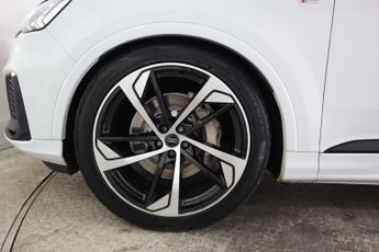 AUDI Q7 3.0 TDI V6 50 Black Edition Tiptronic quattro Euro 6 (s/s) 5dr