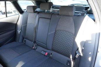 TOYOTA COROLLA 1.8 VVT-h Icon Touring Sports 5dr Petrol Hybrid CVT Euro 6 (s/s)