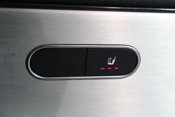 MERCEDES-BENZ CLA 2.0 CLA35 AMG Coupe 7G-DCT 4MATIC Euro 6 (s/s) 4dr