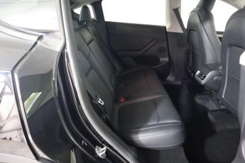 TESLA MODEL Y (Dual Motor) Long Range Auto 4WDE 5dr