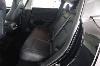 TESLA MODEL Y (Dual Motor) Long Range Auto 4WDE 5dr