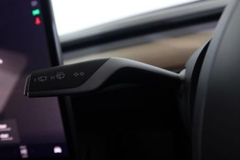 TESLA MODEL Y (Dual Motor) Long Range Auto 4WDE 5dr