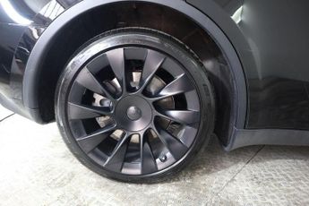 TESLA MODEL Y (Dual Motor) Long Range Auto 4WDE 5dr