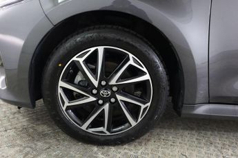 TOYOTA YARIS 1.5 VVT-h Design E-CVT Euro 6 (s/s) 5dr