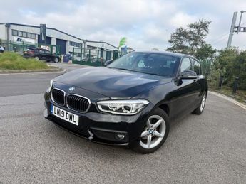 BMW 118 1.5 118i SE Business Hatchback 5dr Petrol Manual Euro 6 (s/s) (1