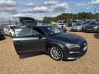 AUDI A3 2.0 TDI Black Edition Hatchback 3dr Diesel S Tronic Euro 6 (s/s)