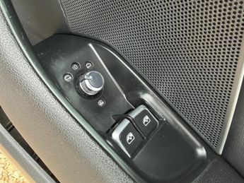 AUDI A3 2.0 TDI Black Edition Hatchback 3dr Diesel S Tronic Euro 6 (s/s)