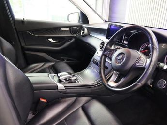 MERCEDES-BENZ GLC 2.1 GLC220d Sport SUV 5dr Diesel G-Tronic 4MATIC Euro 6 (s/s) (1