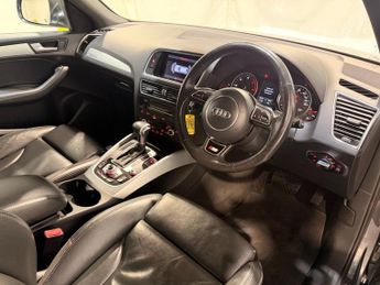 AUDI Q5 2.0 TDI S line Plus SUV 5dr Diesel S Tronic quattro Euro 5 (s/s)