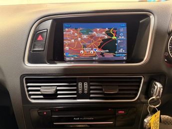 AUDI Q5 2.0 TDI S line Plus SUV 5dr Diesel S Tronic quattro Euro 5 (s/s)
