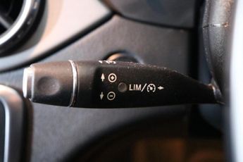 MERCEDES-BENZ 180 2.1 GLA220 CDI AMG Line SUV 5dr Diesel 7G-DCT 4MATIC Euro 6 (s/s