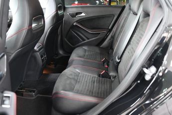 MERCEDES-BENZ CLA 2.1 CLA220d AMG Line Night Edition (Plus) Shooting Brake 5dr Die